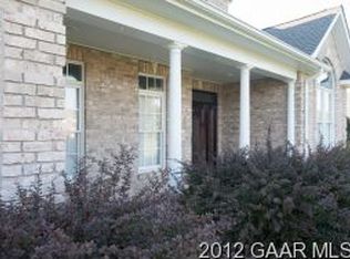 186 Hampton Dr, Stuarts Draft, VA 24477