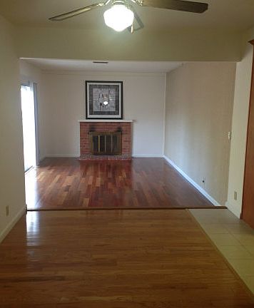 3rd image of 1464 Sonoma Dr