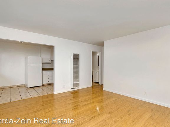 5th image of 2136 Lincoln Ave #10673150