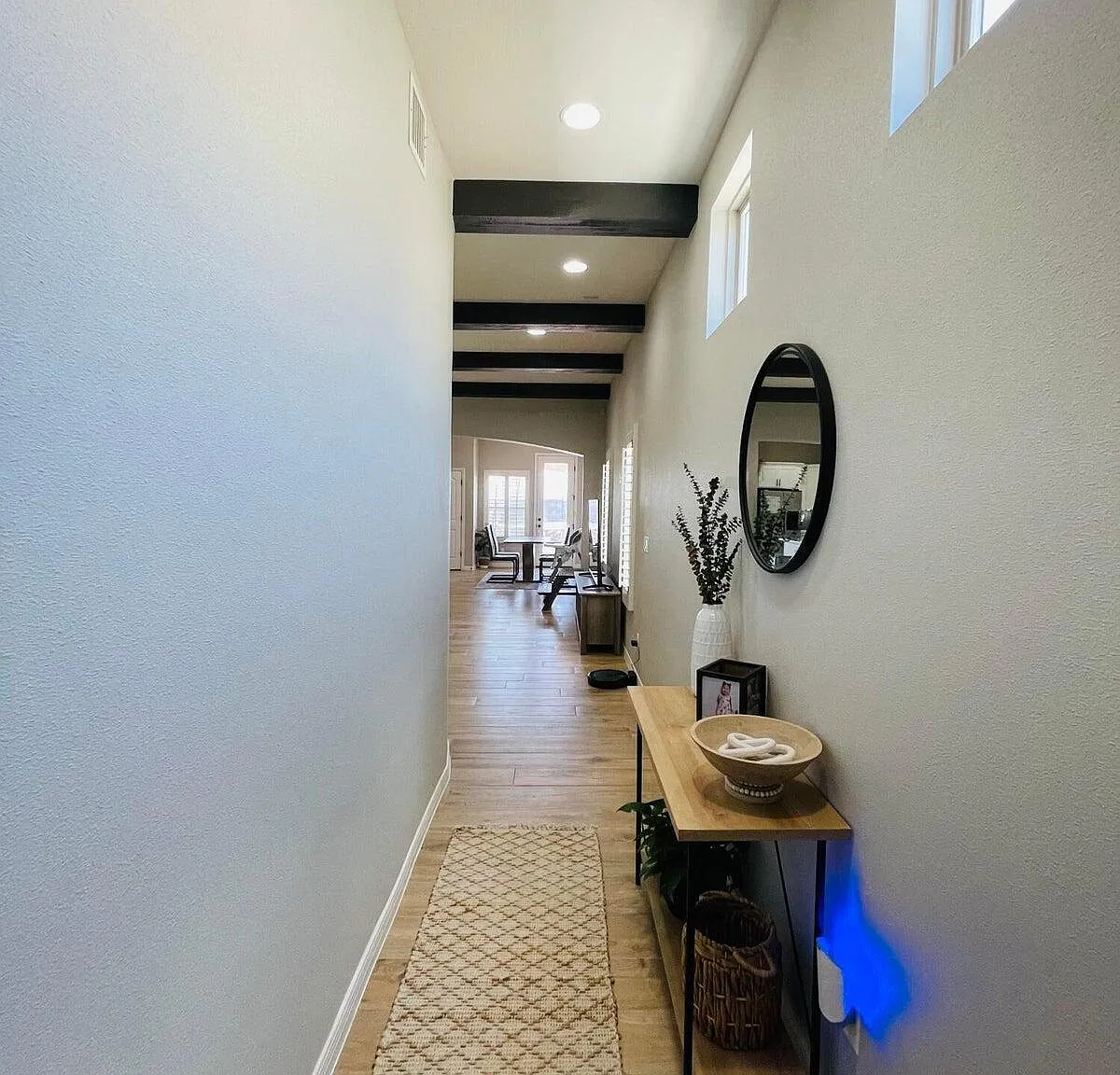 3 bed, 2.0 bath, 1471 sqft, $1,950 — Photo 2