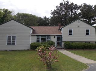 7 Sugarbush Ln, Plymouth, MA 02360