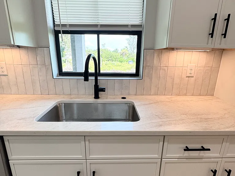 3420 Palm Dr — Photo 9