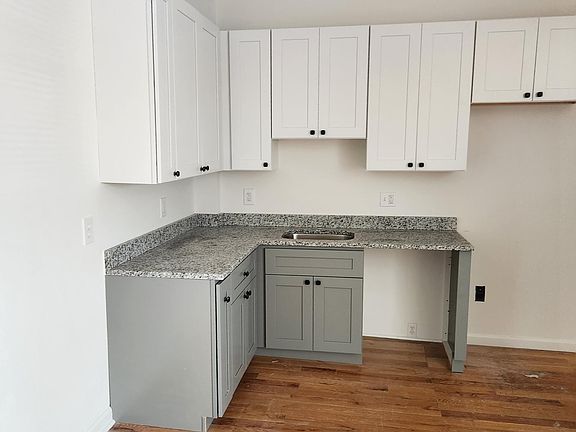 2nd image of 1227 S 21st St #1F