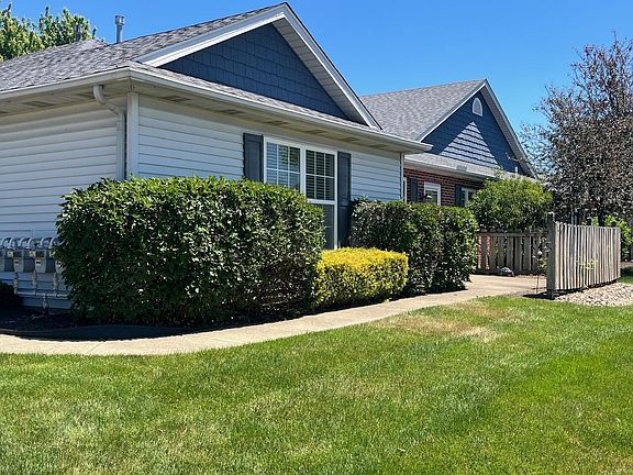 3rd image of 532 Heatherwoods Dr
