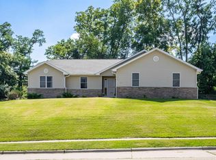 543 33rd Ave N, Clinton, IA 52732