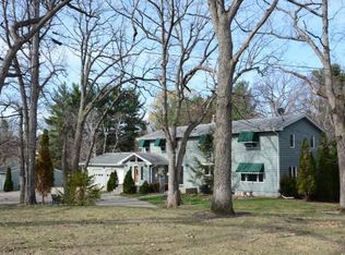 14027 Spring Lake Rd, Minnetonka, MN 55345