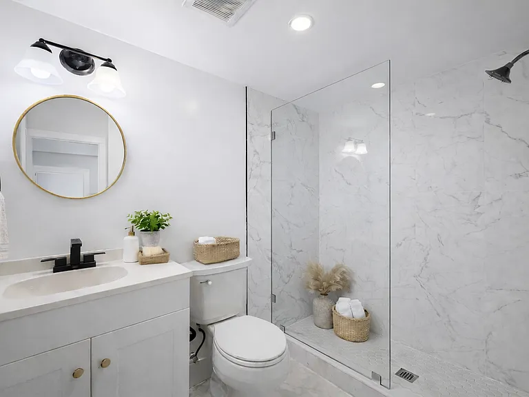 617 Longfellow St NW — Photo 33