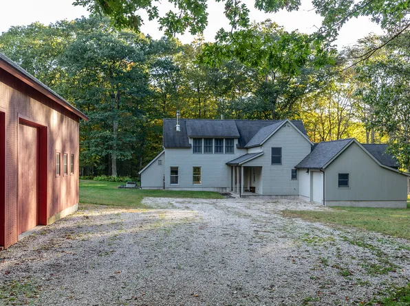 130 Flag Swamp Road, Roxbury, CT 06783