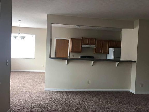 2nd image of 2360 Acorn Dr APT 220