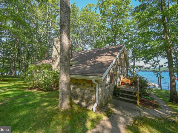 3125 Turkey Neck Rd, Swanton, MD 21561