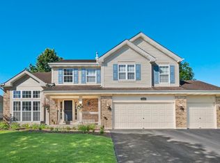 1325 Deerfield Ln, Bartlett, IL 60103