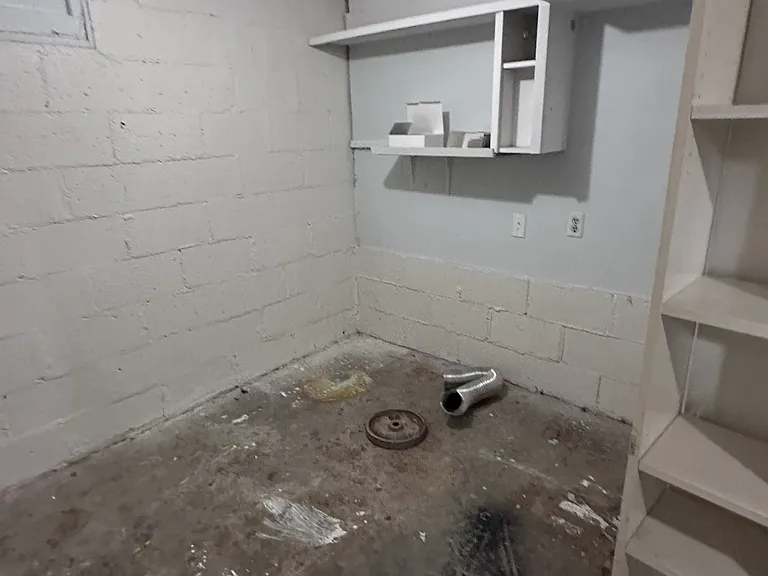 1215 Stevens Dr — Photo 11