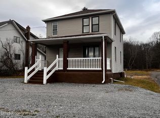 72 Foster Ave, Freeland, PA 18224