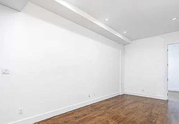 3rd image of 287 Harman St #1D