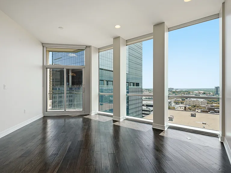 500 Throckmorton St #1108 — Photo 12