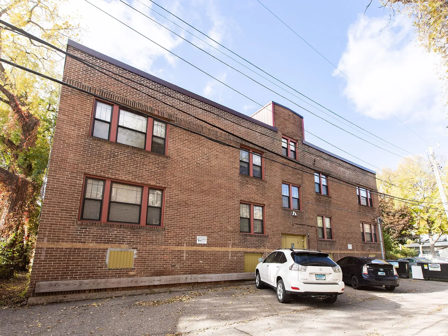 3247 Lyndale Ave S — Photo 1