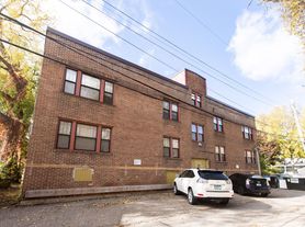 3247 Lyndale Ave S, 1