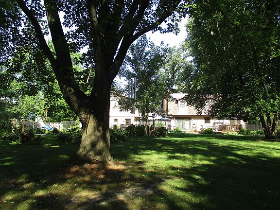 2nd image of W8643 Shady Oak Ln
