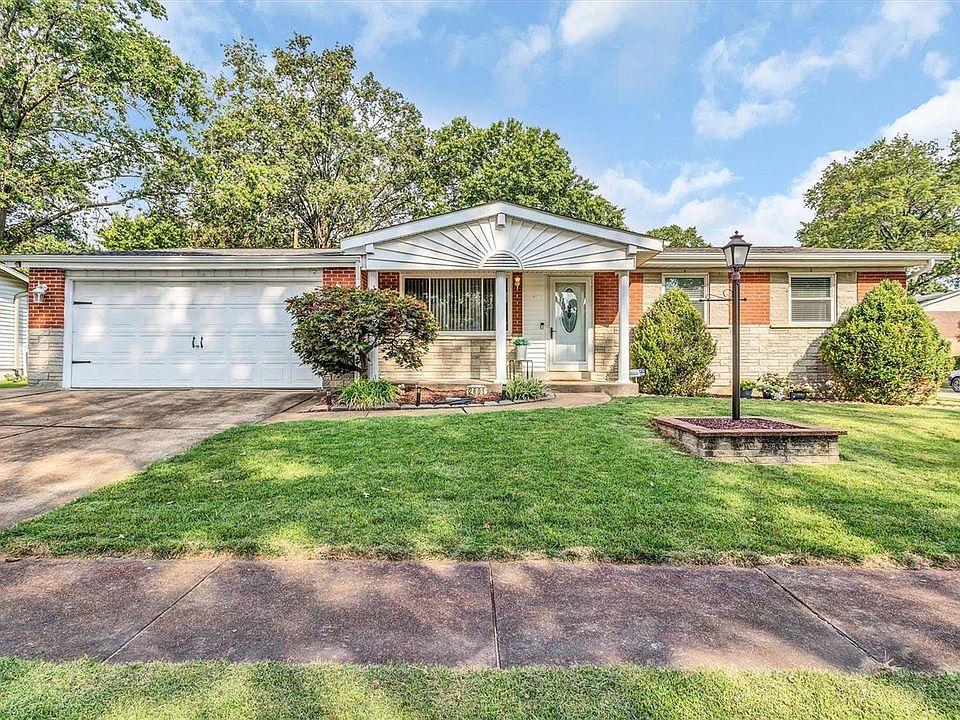 1st image of 2601 Carousel Dr
