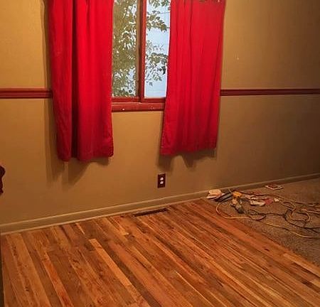 3rd image of 413 N 16 E