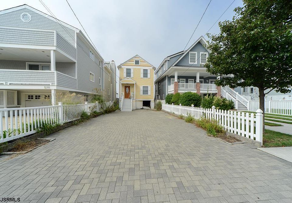 1st image of 1228 Pleasure Ave