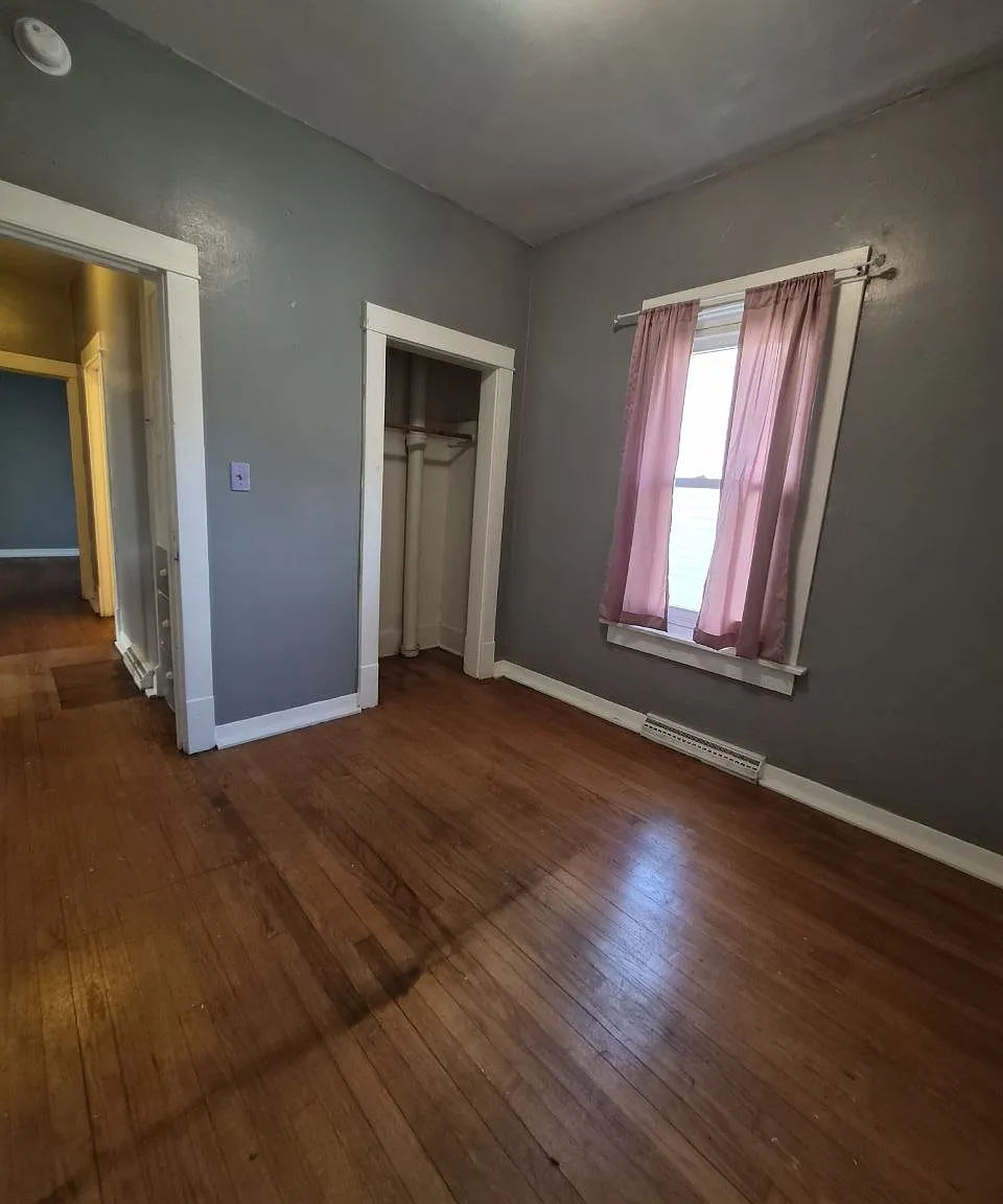 2 bed, 962 sqft, $880 — Photo 4