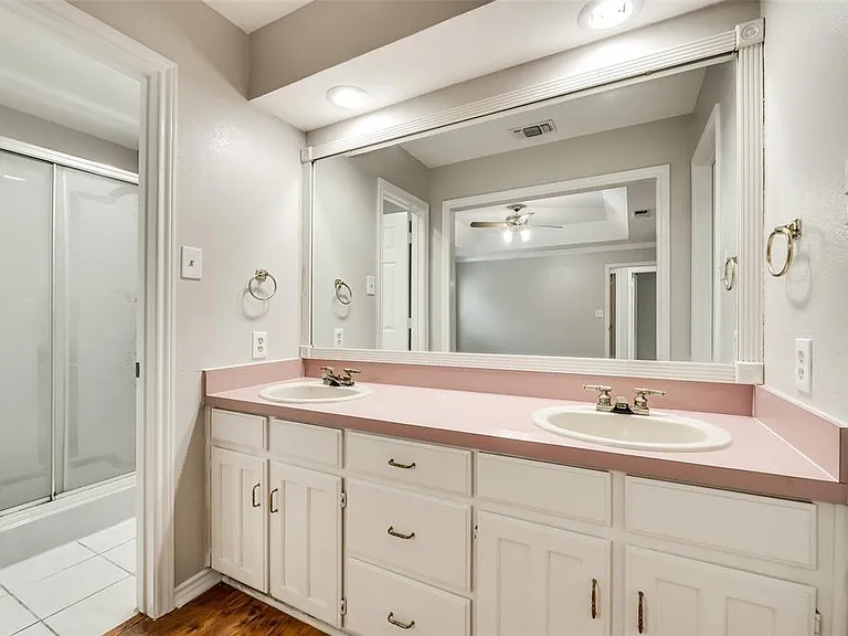 6108 Paradise Dr — Photo 2