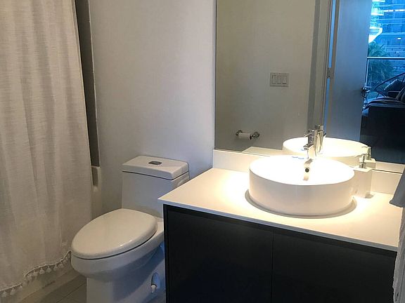 5th image of 31 SE 6th St APT 1703