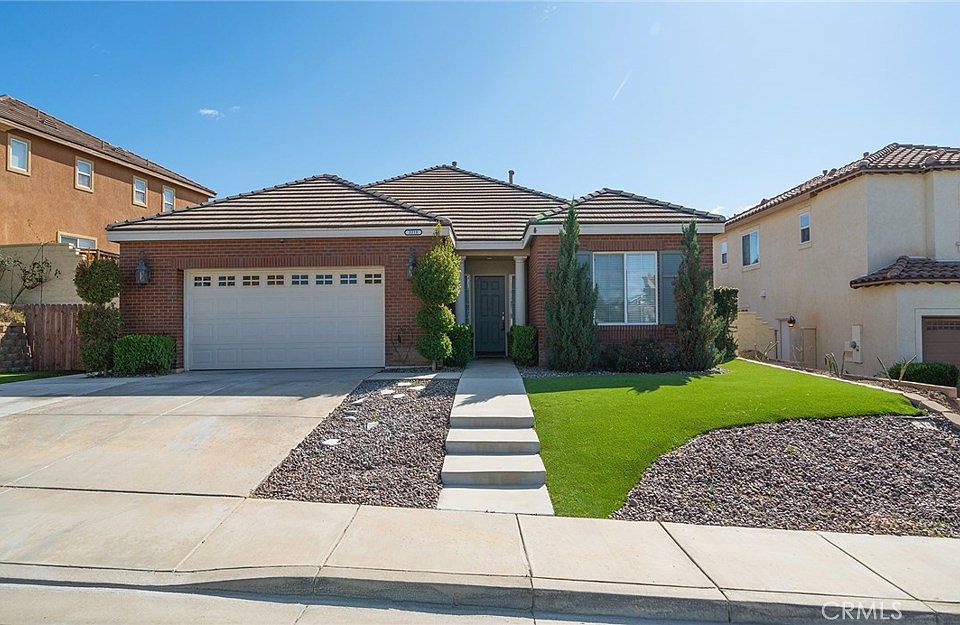 1st image of 3319 Banyon Cir