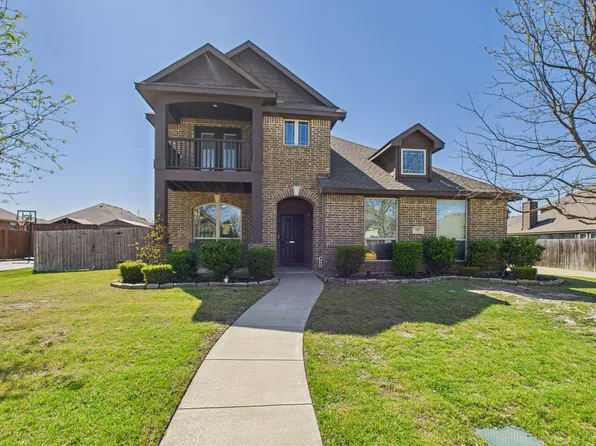 737 Mill Pond Dr, Midlothian, TX 76065