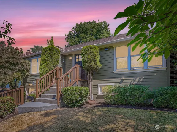 6850 46th Avenue NE, Seattle, WA 98115