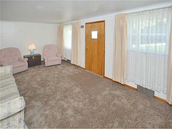 4th image of 12439 Larimer Ave