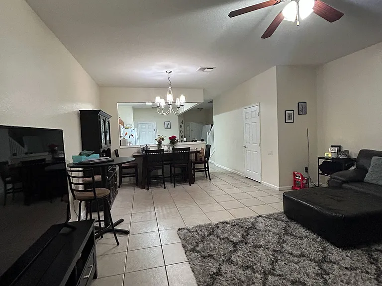 1121 Seton Hall Ct — Photo 8