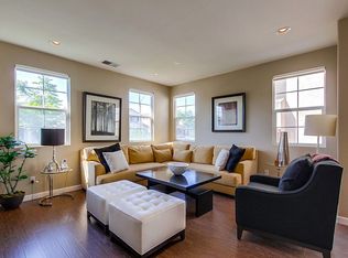 1935 Parker Mountain Rd, Chula Vista, CA 91913