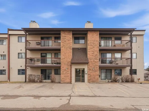 UNIT 102-385 Kingsmere BOULEVARD, Saskatoon, SK S7J 4J6