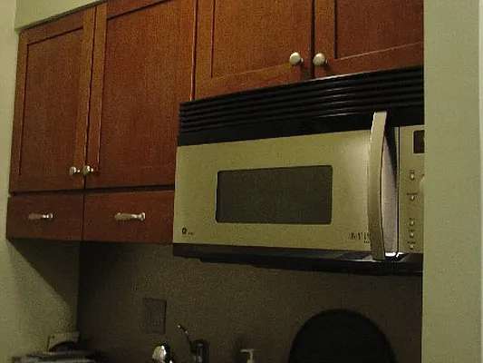 Rented by City Connections Realty | media 16