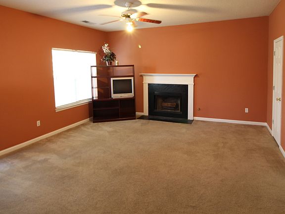 5th image of 7571 Clear Creek Dr