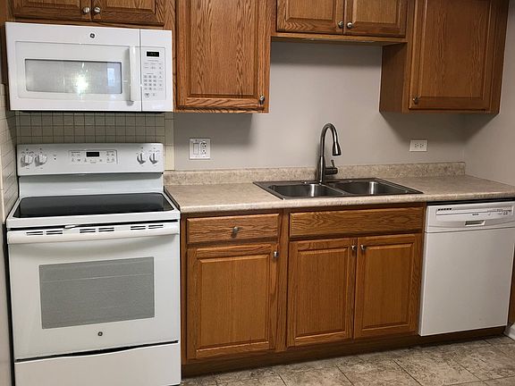 3rd image of 207 W Park Ave APT 108