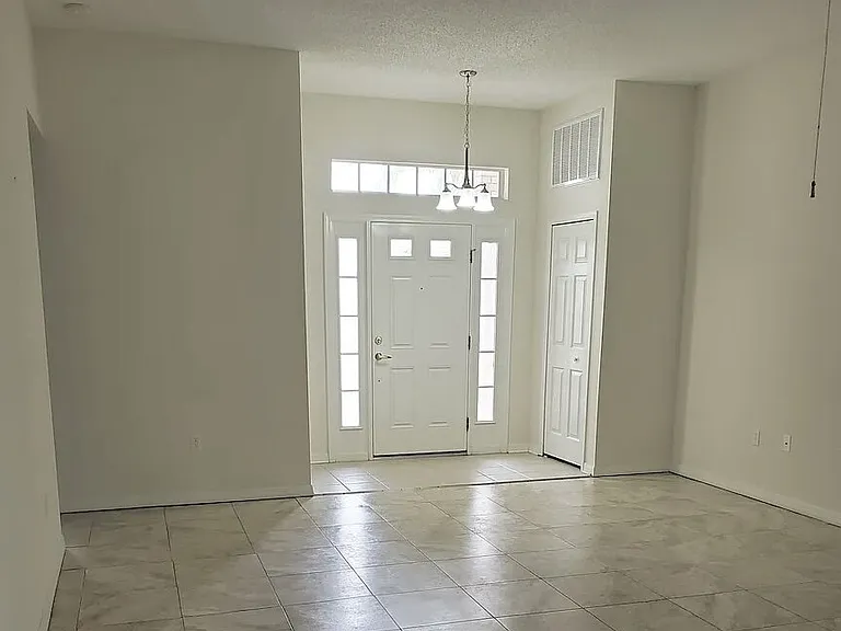12206 Arron Ter — Photo 3