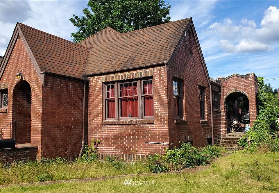 1st image of 8042 165th Ave NE
