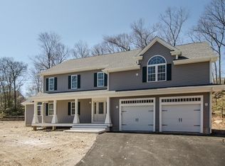 26 Wagon Wheel Rd, North Attleboro, MA 02760