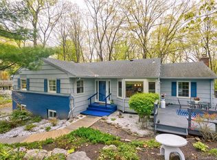 21 Granite Dr, Norwalk, CT 06851