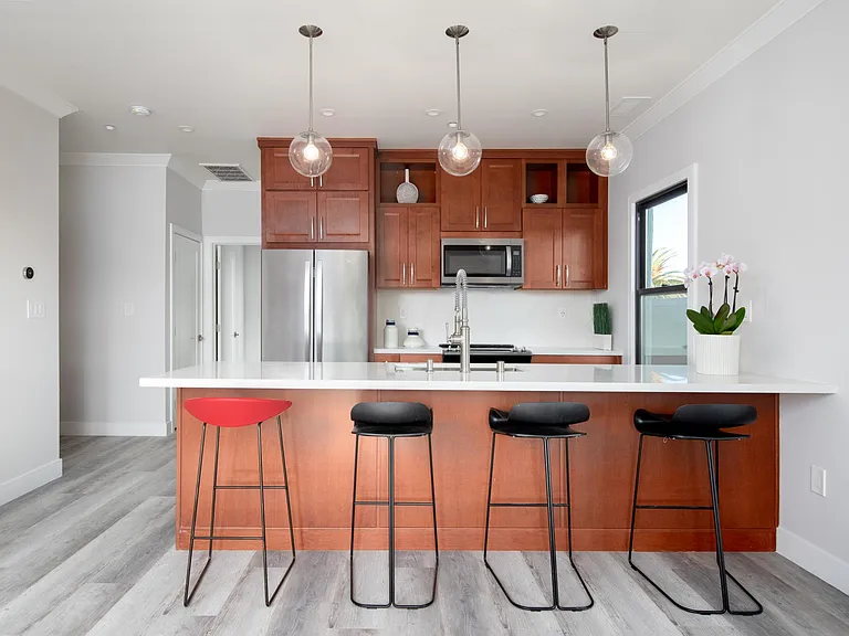1220 El Camino Real #301 — Photo 3