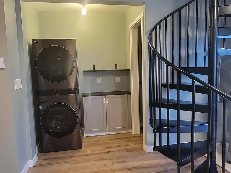 4020 Hoyt Ave #B — Photo 4