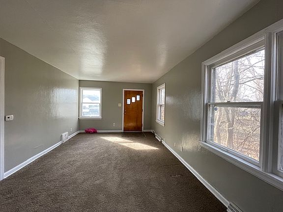 3rd image of 3009 Prast Blvd