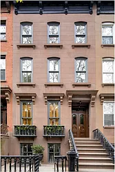 450 Henry Street in Cobble Hill