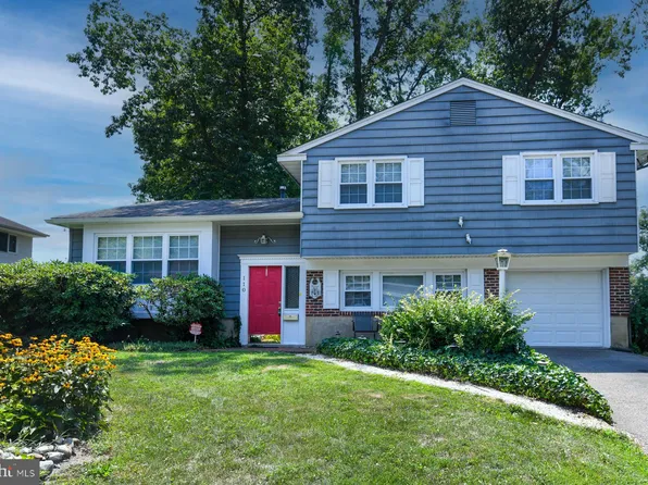 110 Sherwood Dr, Turnersville, NJ 08012