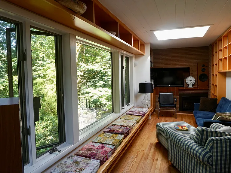 5241 SW Humphrey Blvd — Photo 8