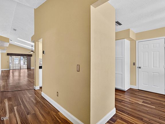 4th image of 3246 Vail View Dr