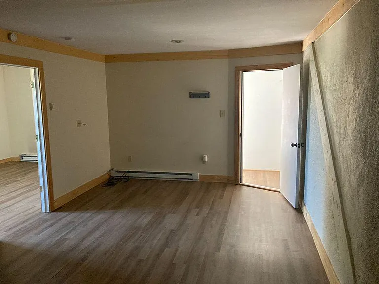 418 Main St #1 — Photo 7